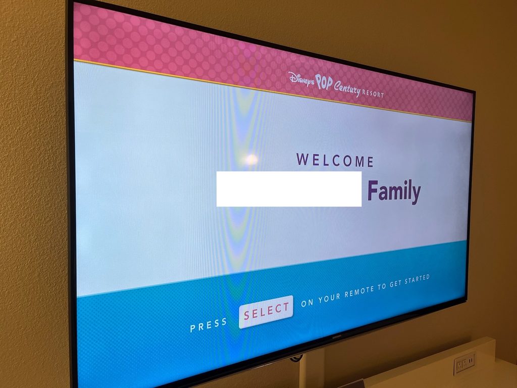 テレビに表示されたWELCOME Family