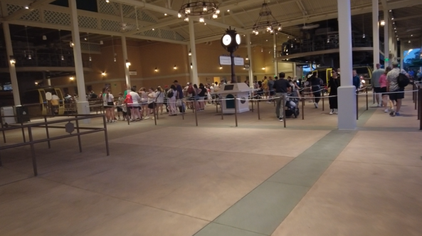 カリビアン・ビーチ駅の雰囲気